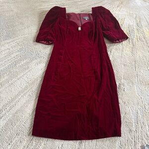 Vintage Cachet Burgundy Velvet Dress knee length classy holiday sweetheart small